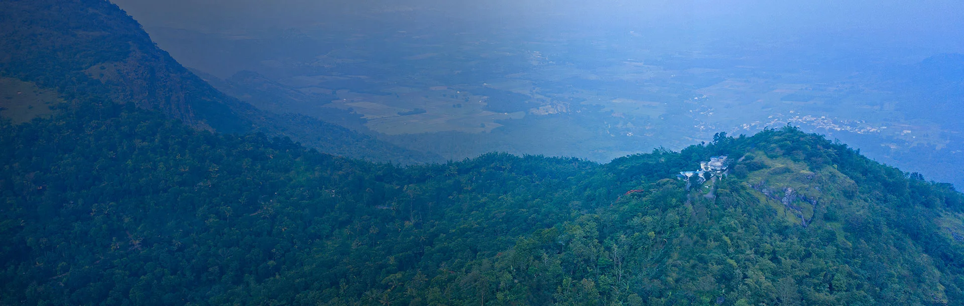 Hills & Hues Thekkady